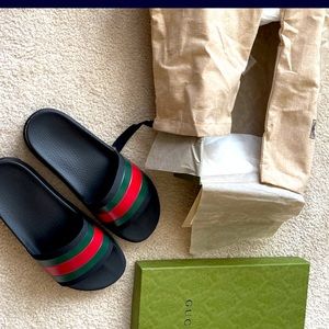 Never Worn,  GUCCI Men’s Web Rubber Slide size 11